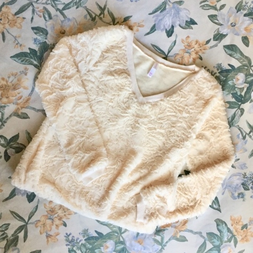 Fuzzy Cream Colored Floral Sweater with POCKETS!